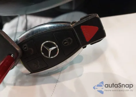 2015 Mercedes-Benz Ml 350 4Matic z USA, uszkodzony, nr VIN 4JGDA5HB7FA583585